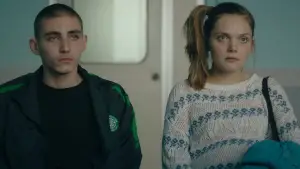 Backdrop to the movie "Sole" #657776