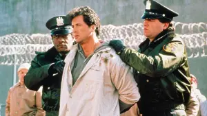 Backdrop to the movie "Lock Up" #261394