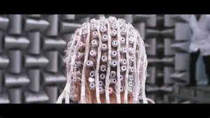 Backdrop to the movie "Vanishing Waves" #668805