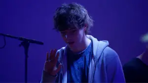 Backdrop to the movie "Next to Normal" #622434