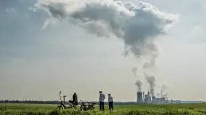 Backdrop to the movie "25 km/h" #412413