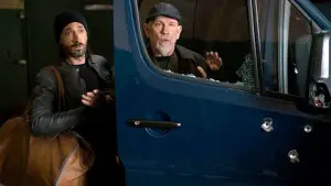 Backdrop to the movie "Bullet Head" #340469