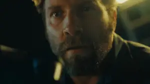 Backdrop to the movie "Dangerous Animals" #552641