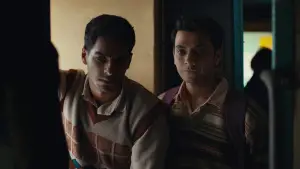 Backdrop to the movie "Homebound" #586231