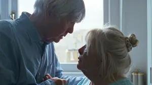 Backdrop to the movie "Queen at Sea" #793165