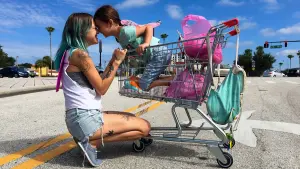 Backdrop to the movie "The Florida Project" #217978