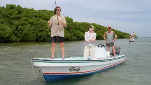 Backdrop to the movie "Looking Through Water" #577119