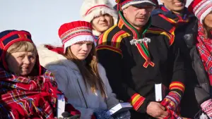 Backdrop to the movie "Stolen" #458224