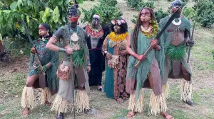 Backdrop to the movie "JEKKA" #765141