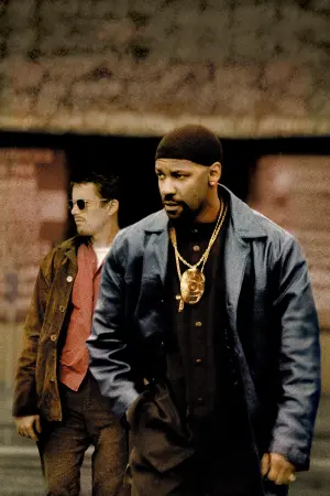 Poster to the movie "Training Day" #211491