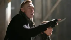 Backdrop to the movie "Dangerous" #300206