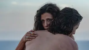 Backdrop to the movie "Parthenope" #599010