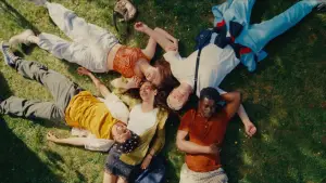 Backdrop to the movie "Last Swim" #694248