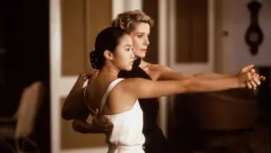 Backdrop to the movie "Indochine" #682915