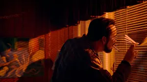 Backdrop to the movie "Looking Glass" #400537