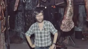 Backdrop to the movie "The Texas Chainsaw Massacre 2" #872558
