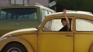 Backdrop to the movie "Bumblebee" #597160