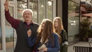 Backdrop to the movie "Kajillionaire" #346419