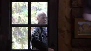 Backdrop to the movie "Knox Goes Away" #442311