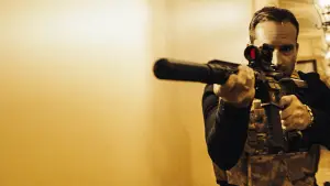 Backdrop to the movie "Shrapnel" #661644