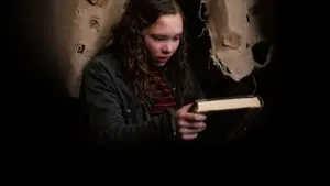 Backdrop to the movie "Scary Stories to Tell in the Dark" #323641