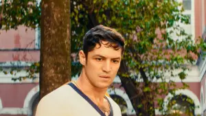 Backdrop to the movie "The Secret Agent" #509804