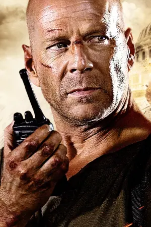 Poster to the movie "Live Free or Die Hard" #275351