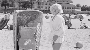 Backdrop to the movie "Some Like It Hot" #750579