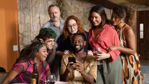 Backdrop to the movie "Perfeitos Desconhecidos" #788663