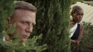 Backdrop to the movie "Glass Onion: A Knives Out Mystery" #592476