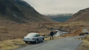 Backdrop to the movie "Skyfall" #587972