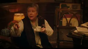 Backdrop to the movie "Midnight in Paris" #691187