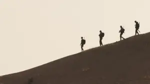 Backdrop to the movie "The Old Guard" #692908