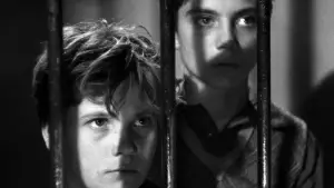 Backdrop to the movie "Shoeshine" #684599