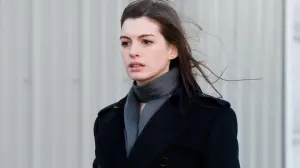 Backdrop to the movie "Passengers" #305133