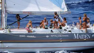 Backdrop to the movie "Maiden" #704950