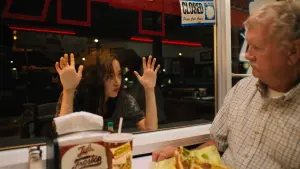 Backdrop to the movie "Mona Lisa and the Blood Moon" #345533