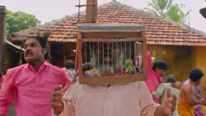 Backdrop to the movie "Pennum Porattum" #768337