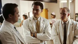 Backdrop to the movie "Catch Me If You Can" #574486