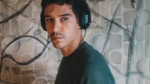 Backdrop to the movie "Ghost Trail" #487531