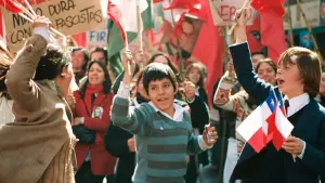 Backdrop to the movie "Machuca" #500349