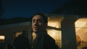 Backdrop to the movie "Lurker" #779555