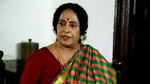 Backdrop to the movie "Moothakudi" #200674