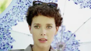 Backdrop to the movie "Emmanuelle" #310825