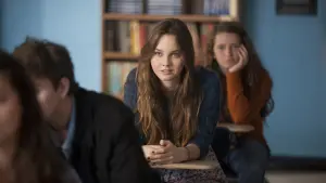 Backdrop to the movie "Stuck in Love" #219046