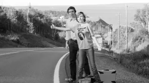 Backdrop to the movie "Weirdos" #660778