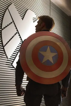 Poster to the movie "Captain America: The Winter Soldier" #202739