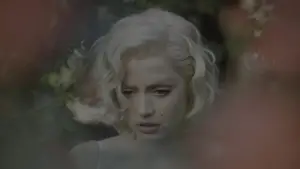 Backdrop to the movie "Blonde" #696861