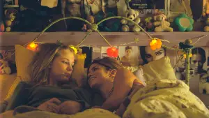 Backdrop to the movie "Thirteen" #680974