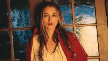 Backdrop to the movie "Pirates of the Caribbean: The Curse of the Black Pearl" #551007